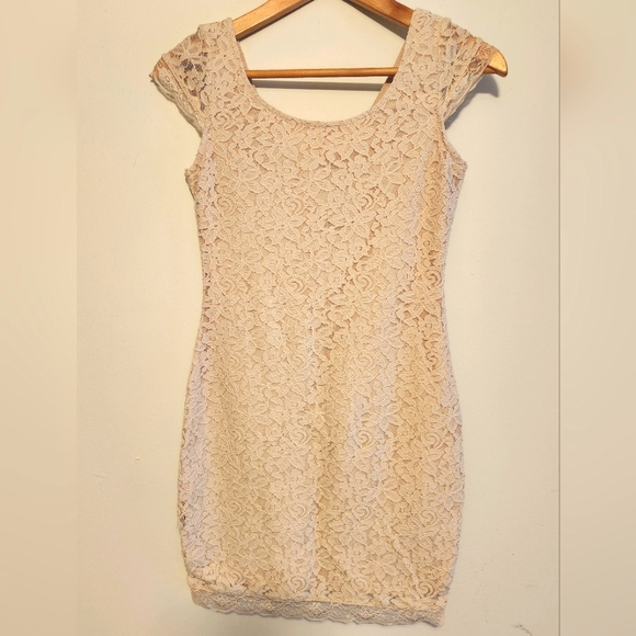 H&M | Dresses | Hm Beige Lace Mini Dress Size S | Poshmark